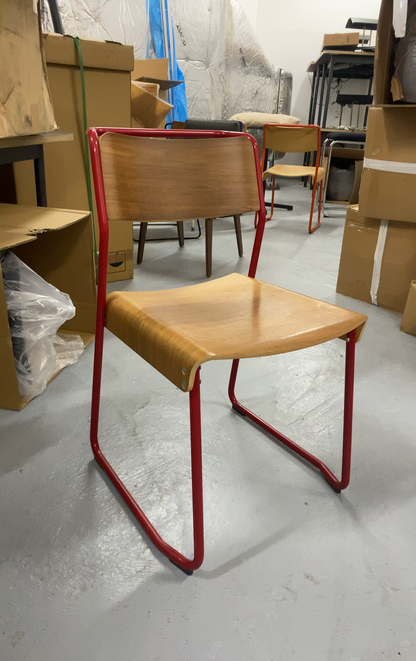 Chaise en Bois et Métal Rouge