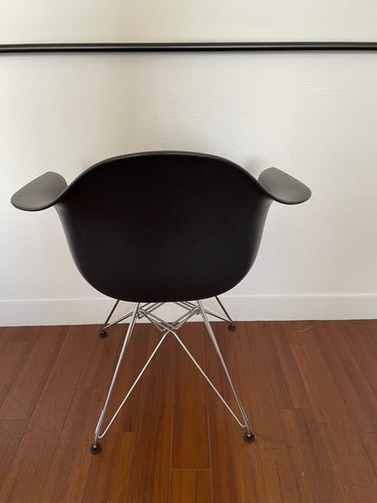 Chaise Vitra noire